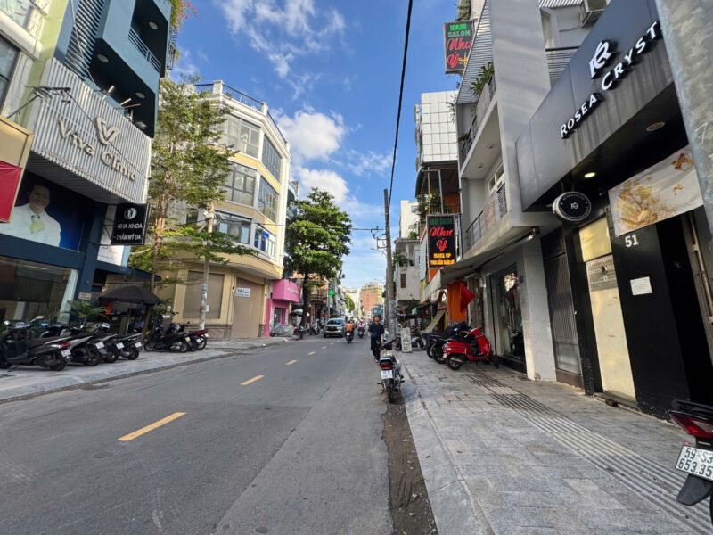 CHO THUÊ NHÀ MẶT TIỀN SỐ 52 ĐƯỜNG TRẦN KHẮC CHÂN, PHƯỜNG TÂN ĐỊNH, QUẬN 1, HỒ CHÍ MINH