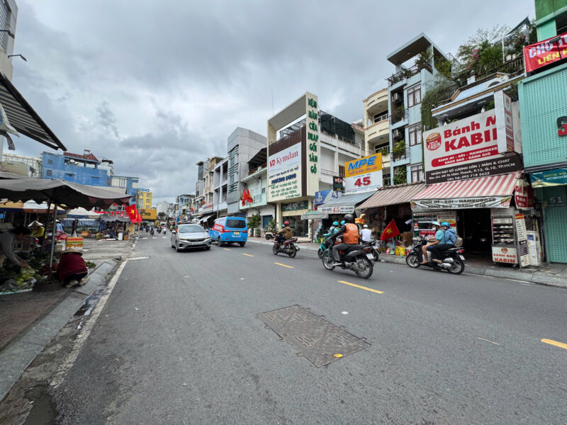 CHO THUÊ NHÀ MẶT TIỀN SỐ 51 ĐƯỜNG TÔ HIẾN THÀNH, PHƯỜNG 13, QUẬN 10, HỒ CHÍ MINH
