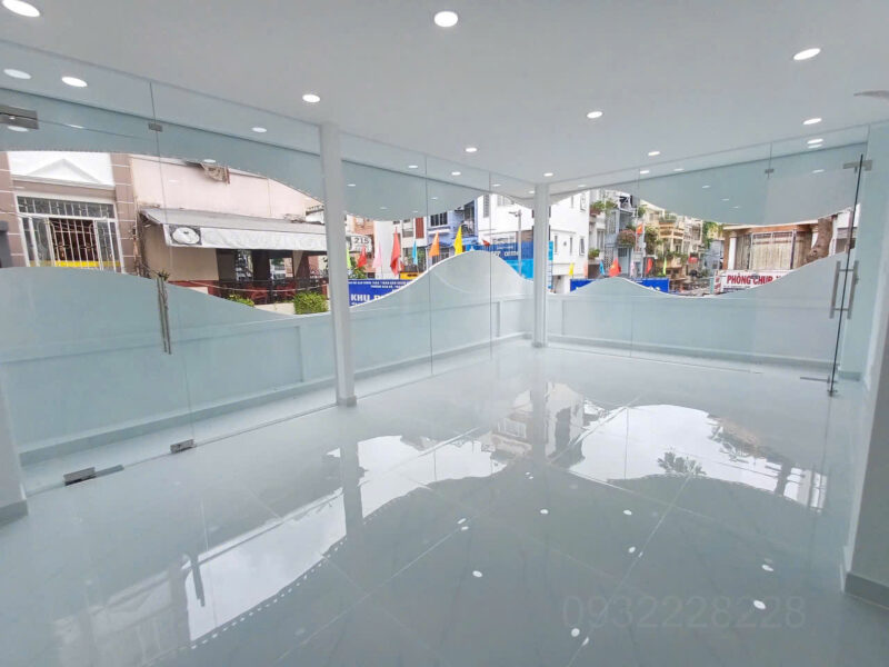 CHO THUÊ NHÀ GÓC 2 MẶT TIỀN SỐ 213 ĐƯỜNG NGUYỄN THIỆN THUẬT, PHƯỜNG 1, QUẬN 3, HỒ CHÍ MINH