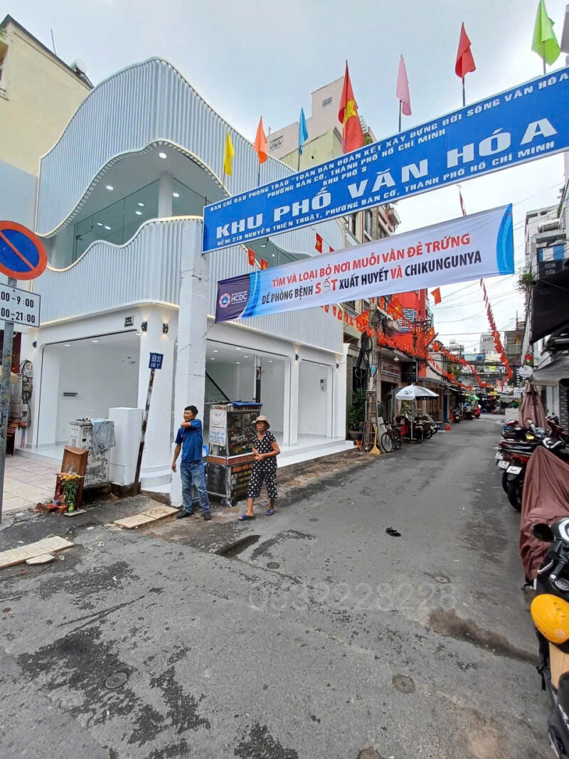 CHO THUÊ NHÀ GÓC 2 MẶT TIỀN SỐ 213 ĐƯỜNG NGUYỄN THIỆN THUẬT, PHƯỜNG 1, QUẬN 3, HỒ CHÍ MINH