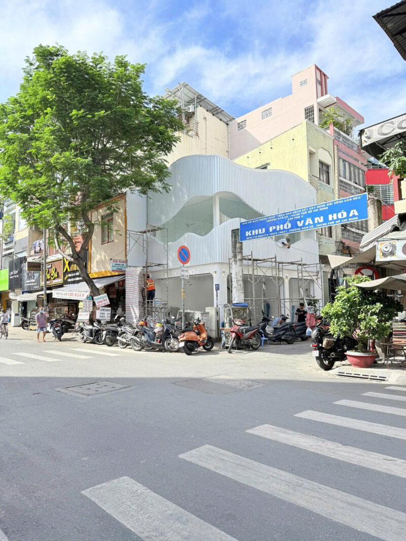 CHO THUÊ NHÀ GÓC 2 MẶT TIỀN SỐ 213 ĐƯỜNG NGUYỄN THIỆN THUẬT, PHƯỜNG 1, QUẬN 3, HỒ CHÍ MINH
