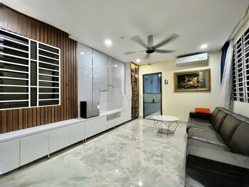 CHO THUÊ NHÀ MẶT TIỀN SỐ 102 ĐƯỜNG NGUYỄN VĂN THỦ, PHƯỜNG ĐA KAO, QUẬN 1, HỒ CHÍ MINH