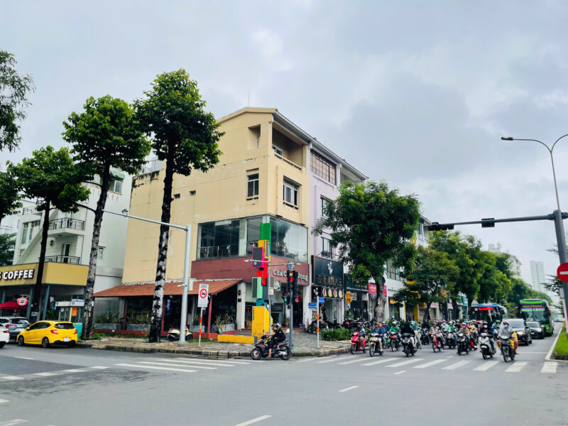 CHO THUÊ NHÀ GÓC 2 MẶT TIỀN SỐ 1000 ĐƯỜNG NGUYỄN VĂN LINH - PHẠM VĂN NGHỊ, PHƯỜNG TÂN PHONG, QUẬN 7, HỒ CHÍ MINH
