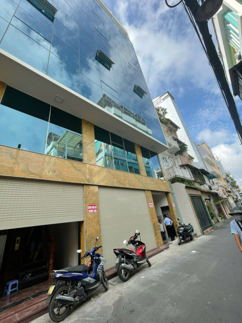 CHO THUÊ NHÀ GÓC 2 MẶT TIỀN SỐ 49B ĐƯỜNG CAO THẮNG, PHƯỜNG 3, QUẬN 3, HỒ CHÍ MINH