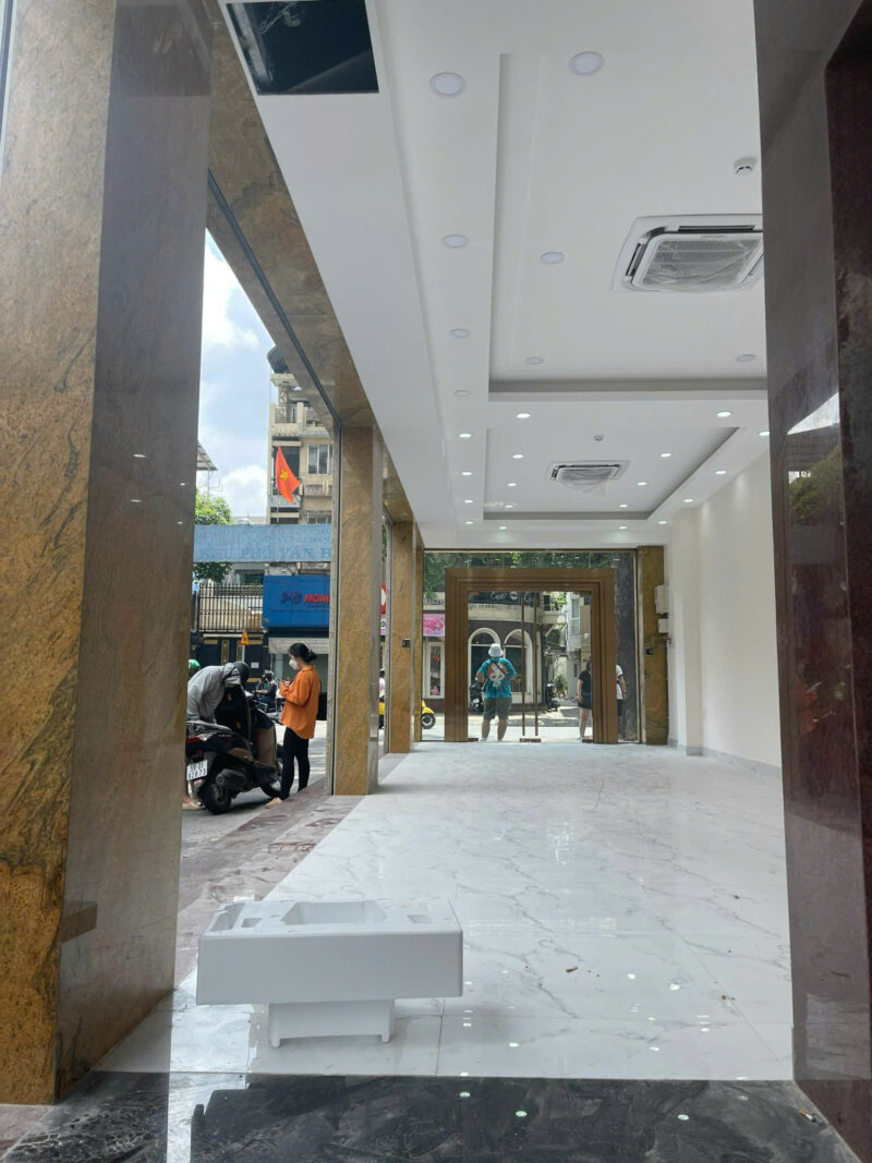CHO THUÊ NHÀ GÓC 2 MẶT TIỀN SỐ 49B ĐƯỜNG CAO THẮNG, PHƯỜNG 3, QUẬN 3, HỒ CHÍ MINH