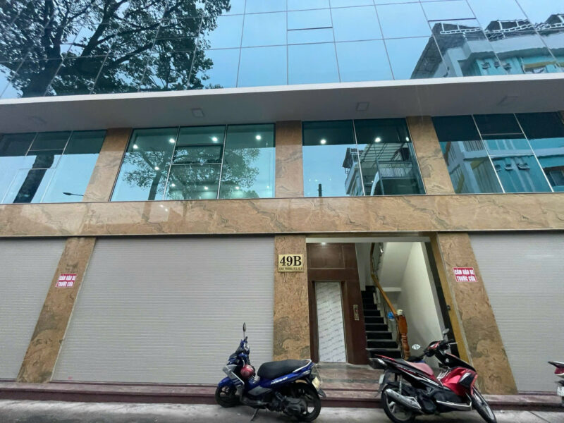 CHO THUÊ NHÀ GÓC 2 MẶT TIỀN SỐ 49B ĐƯỜNG CAO THẮNG, PHƯỜNG 3, QUẬN 3, HỒ CHÍ MINH