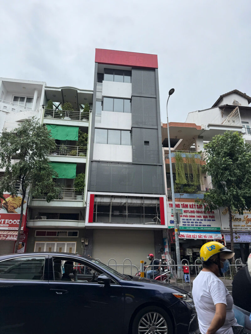 CHO THUÊ NHÀ MẶT TIỀN SỐ 130 ĐƯỜNG KHÁNH HỘI, PHƯỜNG 6, QUẬN 4, HỒ CHÍ MINH