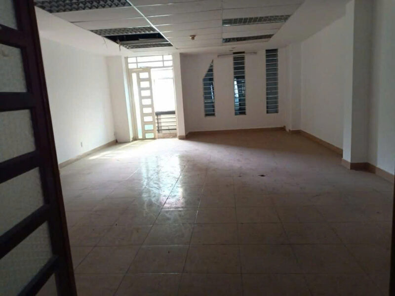 CHO THUÊ NHÀ MẶT TIỀN SỐ 130 ĐƯỜNG KHÁNH HỘI, PHƯỜNG 6, QUẬN 4, HỒ CHÍ MINH