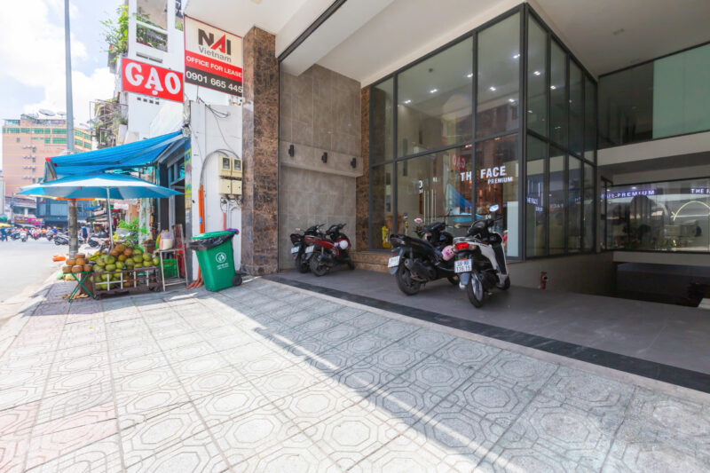 CHO THUÊ NHÀ MẶT TIỀN SỐ 13-15 ĐƯỜNG TRẦN KHẮC CHÂN, PHƯỜNG TÂN ĐỊNH, QUẬN 1, HỒ CHÍ MINH