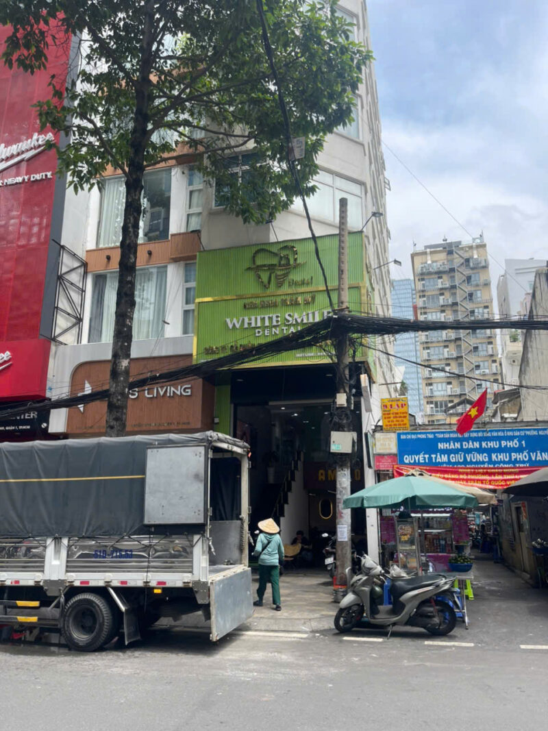 CHO THUÊ NHÀ GÓC 2 MẶT TIỀN SỐ 104 ĐƯỜNG NGUYỄN CÔNG TRỨ, PHƯỜNG NGUYỄN THÁI BÌNH, QUẬN 1, HỒ CHÍ MINH