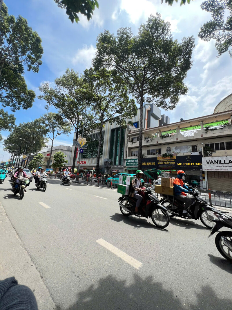 CHO THUÊ NHÀ GÓC 2 MẶT TIỀN SỐ 9 ĐƯỜNG 3/2, PHƯỜNG 11, QUẬN 10, HỒ CHÍ MINH