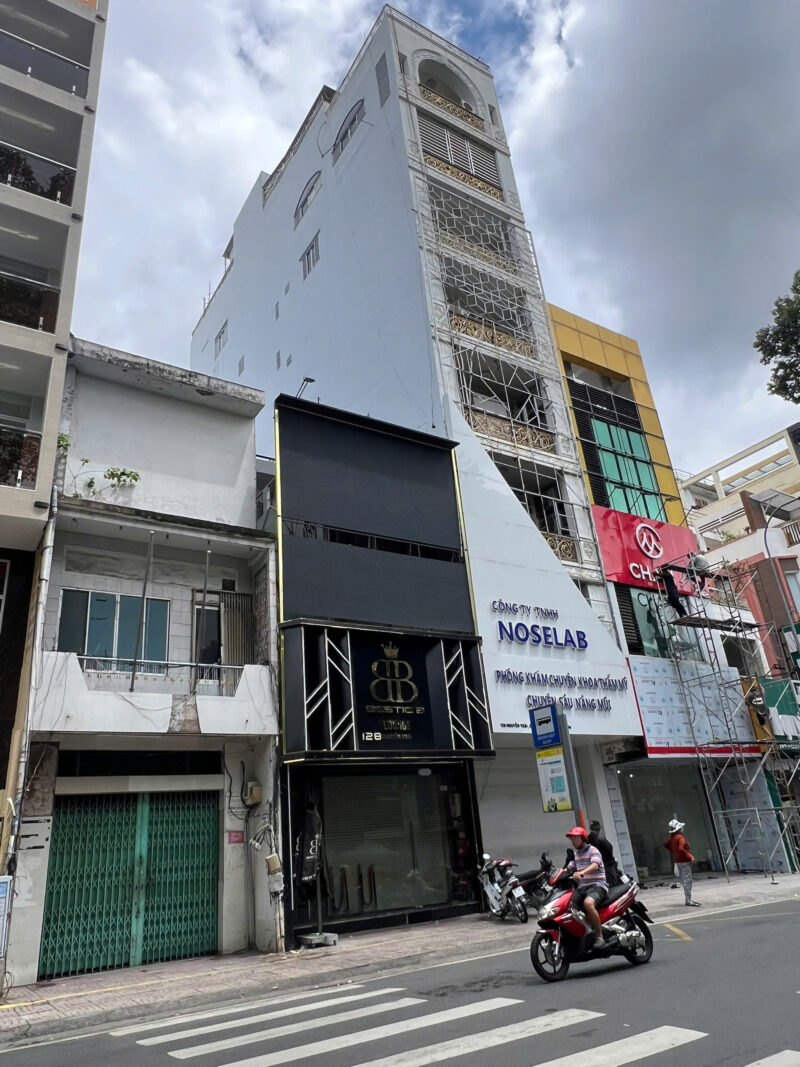 CHO THUÊ NHÀ MẶT TIỀN SỐ 132 ĐƯỜNG NGUYỄN TRÃI, PHƯỜNG 3, QUẬN 5, HỒ CHÍ MINH