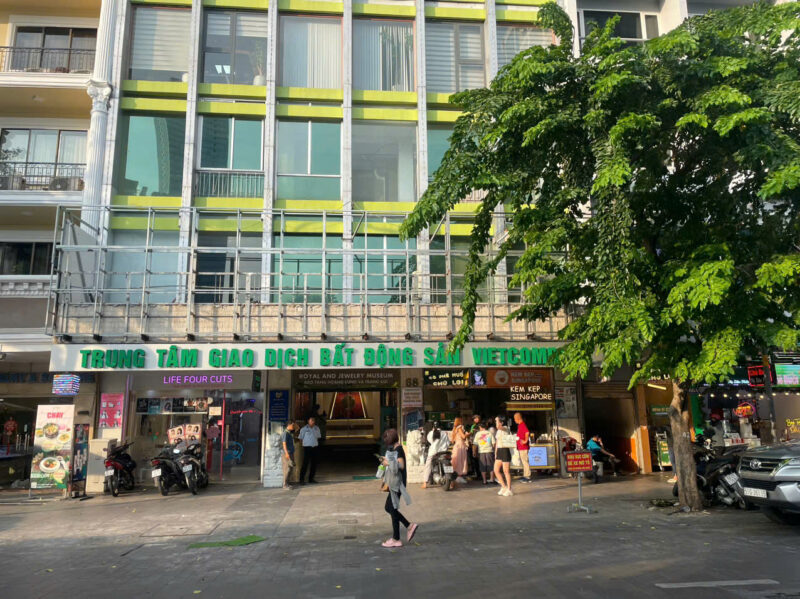 CHO THUÊ NHÀ MẶT TIỀN SỐ 68 ĐƯỜNG NGUYỄN HUỆ, PHƯỜNG BẾN NGHÉ, QUẬN 1, HỒ CHÍ MINH