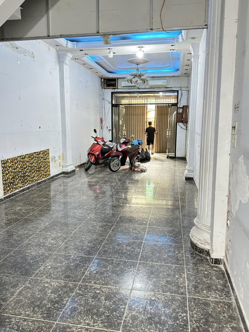 CHO THUÊ NHÀ MẶT TIỀN SỐ 15 ĐƯỜNG NGUYỄN CHÍ THANH, PHƯỜNG 9, QUẬN 5, HỒ CHÍ MINH