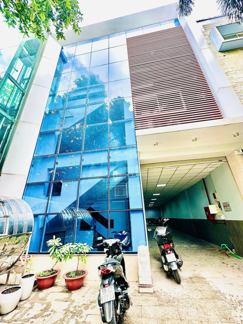 CHO THUÊ NHÀ MẶT TIỀN SỐ 11 HOÀNG DIỆU, PHƯỜNG 10, QUẬN PHÚ NHUẬN, HỒ CHÍ MINH