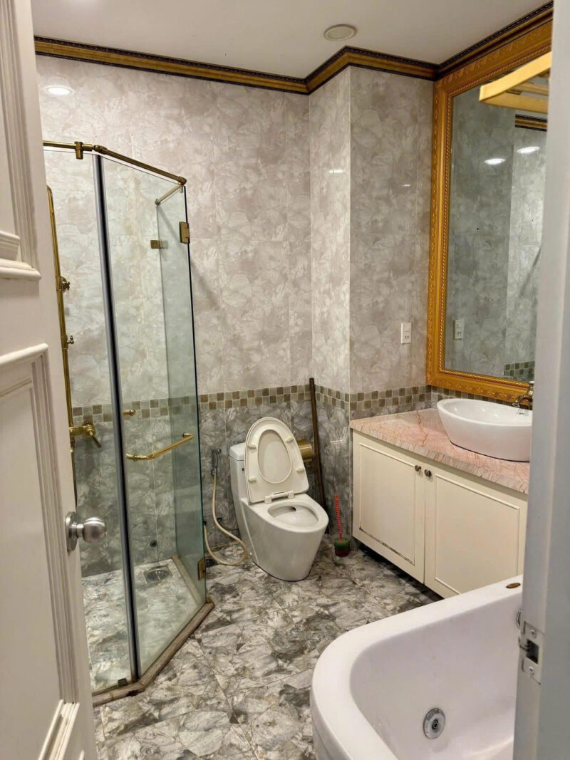 CHO THUÊ NHÀ MẶT TIỀN SỐ 212 ĐƯỜNG HUỲNH VĂN BÁNH, PHƯỜNG 11, QUẬN PHÚ NHUẬN, HỒ CHÍ MINH