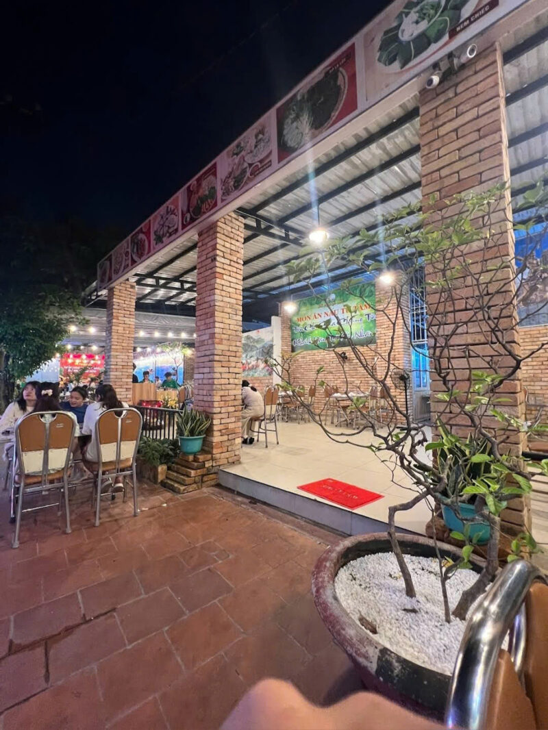 CHO THUÊ NHÀ GÓC 2 MẶT TIỀN SỐ 305 ĐƯỜNG ĐINH BỘ LĨNH, PHƯỜNG 26, QUẬN BÌNH THẠNH, HỒ CHÍ MINH