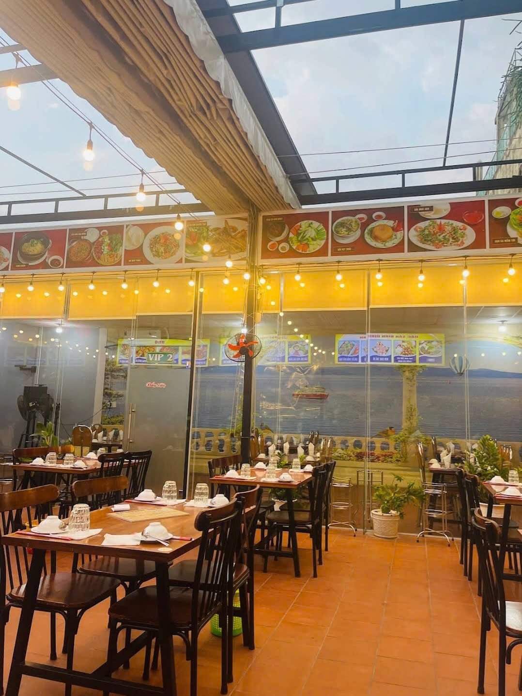 CHO THUÊ NHÀ GÓC 2 MẶT TIỀN SỐ 305 ĐƯỜNG ĐINH BỘ LĨNH, PHƯỜNG 26, QUẬN BÌNH THẠNH, HỒ CHÍ MINH CHO THUÊ NHÀ GÓC 2 MẶT TIỀN SỐ 305 ĐƯỜNG ĐINH BỘ LĨNH, PHƯỜNG 26, QUẬN BÌNH THẠNH, HỒ CHÍ MINH