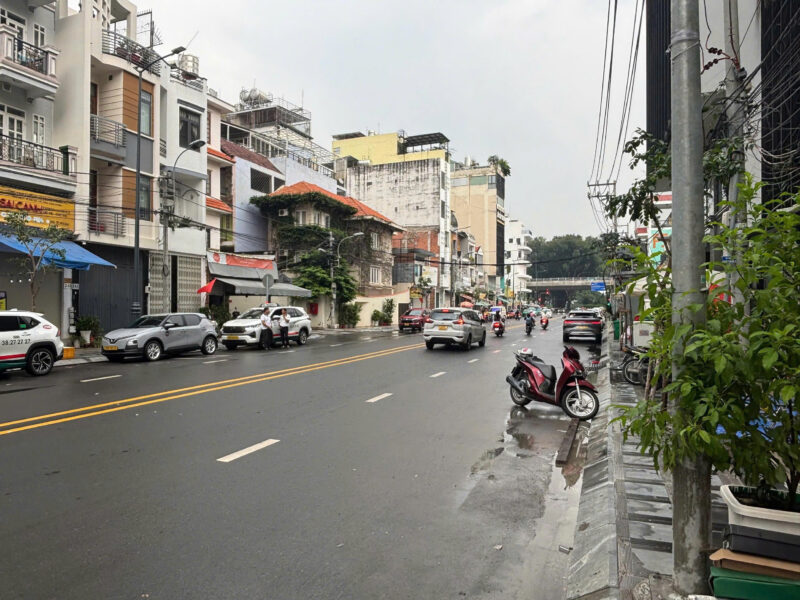CHO THUÊ NHÀ MẶT TIỀN SỐ 214 ĐƯỜNG HOÀNG HOA THÁM PHƯỜNG 12 QUẬN TÂN BÌNH, HỒ CHÍ MINH