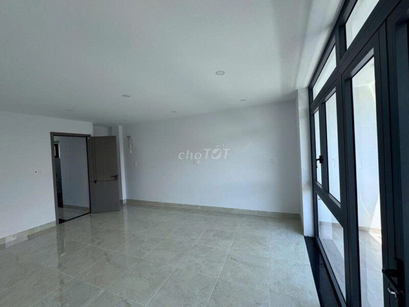 CHO THUÊ NHÀ 2 MẶT TIỀN SỐ 878 ĐƯỜNG TRƯỜNG SA, PHƯỜNG 13, QUẬN 3, HỒ CHÍ MINH