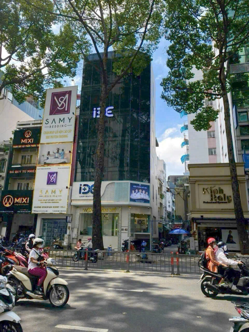 CHO THUÊ NHÀ GÓC 2 MẶT TIỀN SỐ 61-63 ĐƯỜNG 3/2, PHƯỜNG 11, QUẬN 10, HỒ CHÍ MINH