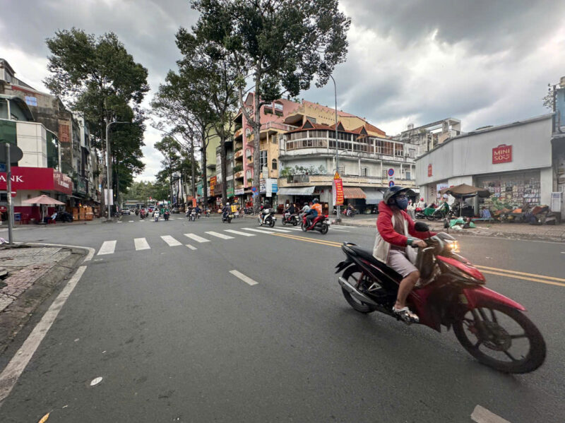 CHO THUÊ NHÀ MẶT TIỀN SỐ 686 MẶT TIỀN ĐƯỜNG NGUYỄN CHÍ THANH, PHƯỜNG 4, QUẬN 11, HỒ CHÍ MINH