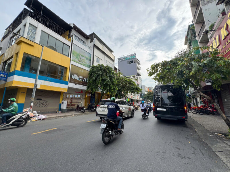 CHO THUÊ NHÀ GÓC 2 MẶT TIỀN SỐ 611 ĐƯỜNG NGUYỄN ĐÌNH CHIỂU, PHƯỜNG 2, QUẬN 3, HỒ CHÍ MINH