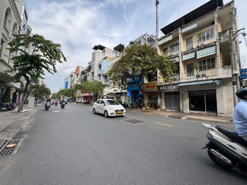 CHO THUÊ NHÀ GÓC 2 MẶT TIỀN SỐ 611 ĐƯỜNG NGUYỄN ĐÌNH CHIỂU, PHƯỜNG 2, QUẬN 3, HỒ CHÍ MINH