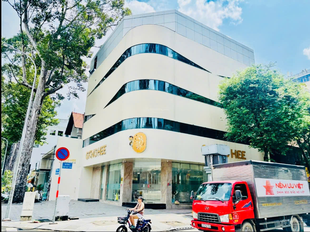 CHO THUÊ NHÀ MẶT TIỀN SỐ 101 ĐƯỜNG SƯƠNG NGUYỆT ÁNH, PHƯỜNG BẾN THÀNH, QUẬN 1, HỒ CHÍ MINH CHO THUÊ NHÀ MẶT TIỀN SỐ 101 ĐƯỜNG SƯƠNG NGUYỆT ÁNH, PHƯỜNG BẾN THÀNH, QUẬN 1, HỒ CHÍ MINH