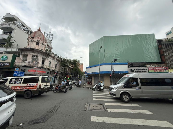 CHO THUÊ NHÀ GÓC 2 MẶT TIỀN SỐ 176-182-184 TRẦN HƯNG ĐẠO, PHƯỜNG 7, QUẬN 5, HỒ CHÍ MINH CHO THUÊ NHÀ GÓC 2 MẶT TIỀN SỐ 176-182-184 TRẦN HƯNG ĐẠO, PHƯỜNG 7, QUẬN 5, HỒ CHÍ MINH