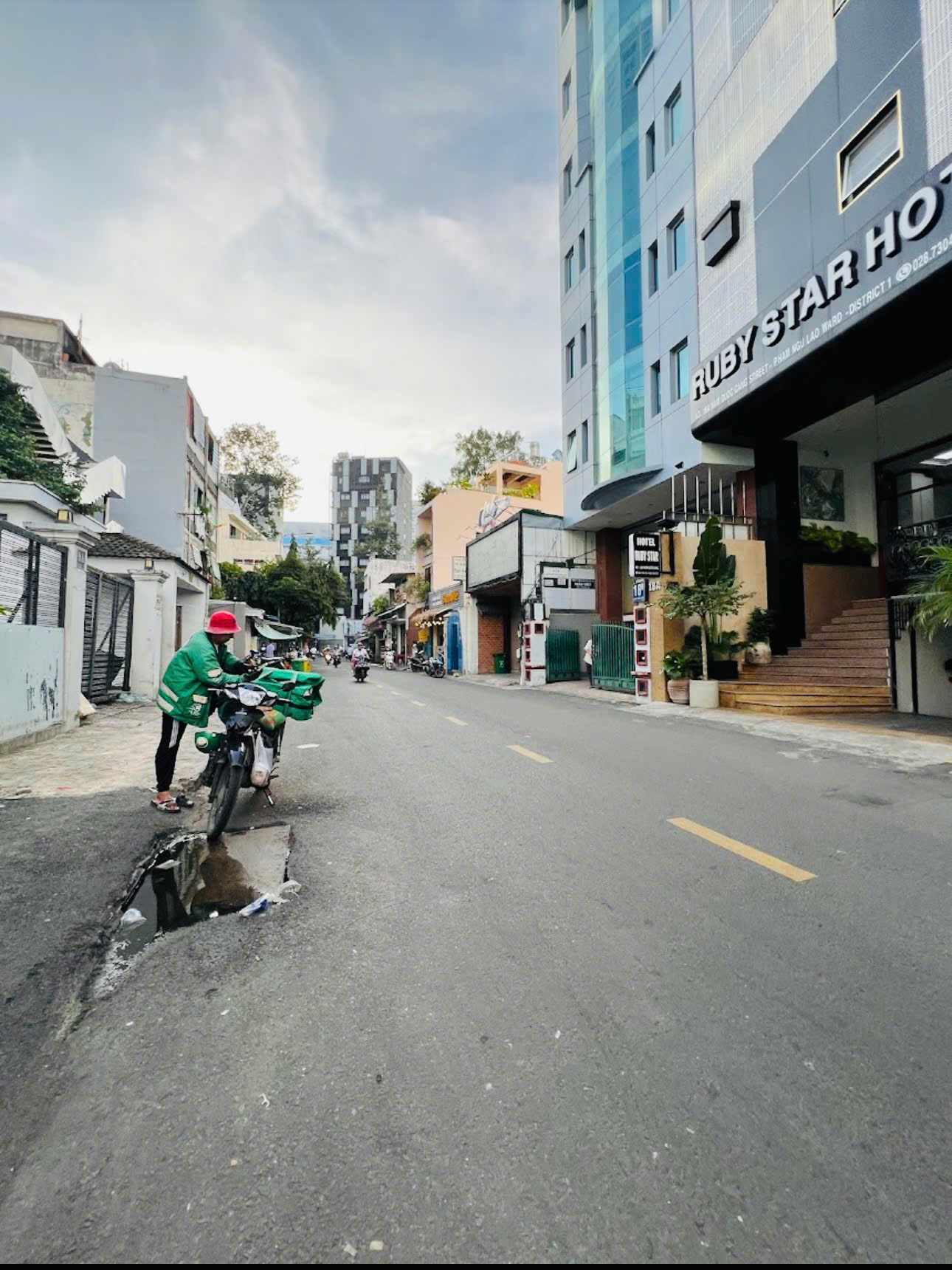 CHO THUÊ KHÁCH SẠN 18A ĐƯỜNG NAM QUỐC CANG, PHƯỜNG PHẠM NGŨ LÃO, QUẬN 1, HỒ CHÍ MINH CHO THUÊ KHÁCH SẠN 18A ĐƯỜNG NAM QUỐC CANG, PHƯỜNG PHẠM NGŨ LÃO, QUẬN 1, HỒ CHÍ MINH