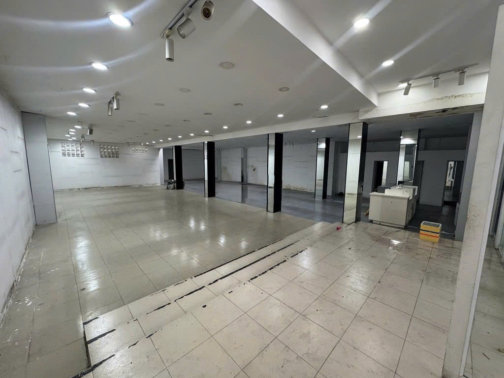 CHO THUÊ NHÀ MẶT TIỀN SỐ 363 ĐƯỜNG HUỲNH TẤN PHÁT, PHƯỜNG TÂN THUẬN ĐÔNG, QUẬN 7, HỒ CHÍ MINH CHO THUÊ NHÀ MẶT TIỀN SỐ 363 ĐƯỜNG HUỲNH TẤN PHÁT, PHƯỜNG TÂN THUẬN ĐÔNG, QUẬN 7, HỒ CHÍ MINH