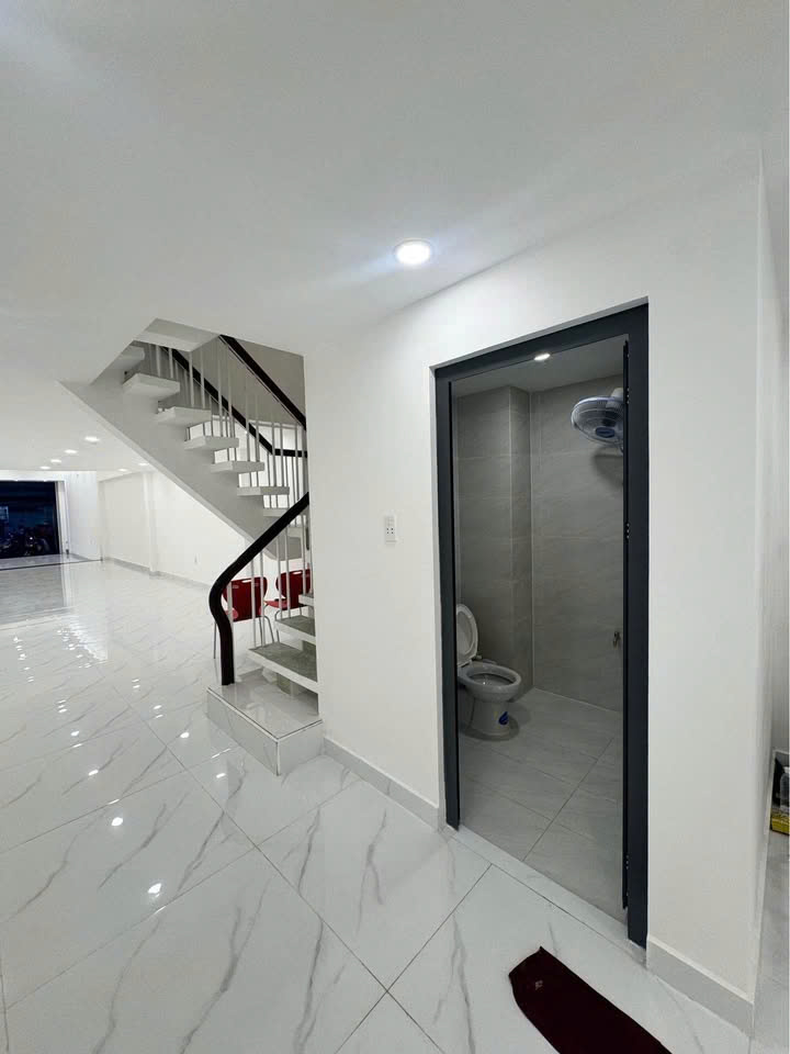 CHO THUÊ NHÀ MẶT TIỀN SỐ 75 ĐƯỜNG THÀNH THÁI, PHƯỜNG 14, QUẬN 10, HỒ CHÍ MINH CHO THUÊ NHÀ MẶT TIỀN SỐ 75 ĐƯỜNG THÀNH THÁI, PHƯỜNG 14, QUẬN 10, HỒ CHÍ MINH