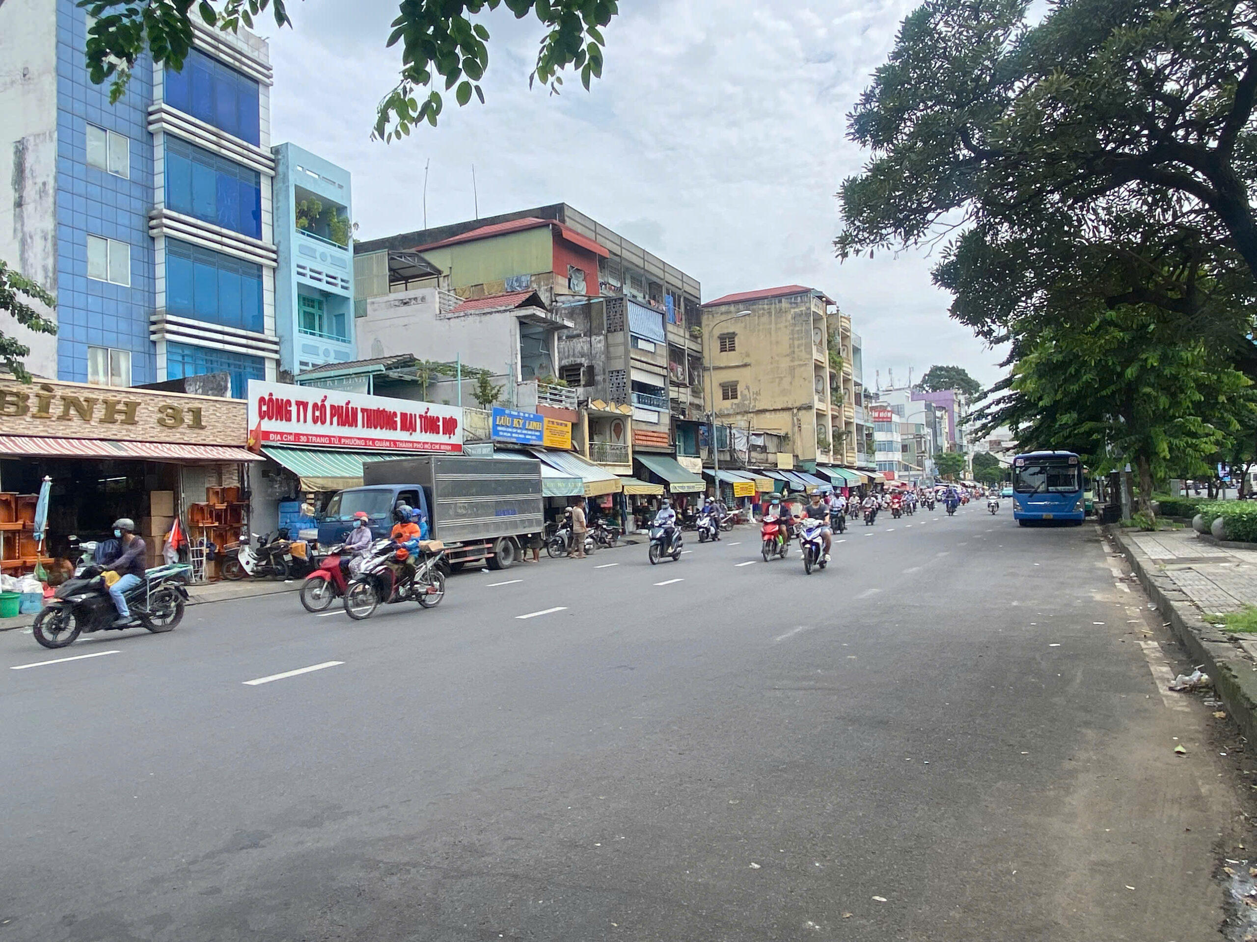 CHO THUÊ NHÀ MẶT TIỀN SỐ 32 ĐƯỜNG TRANG TỬ, PHƯỜNG 14, QUẬN 5, HỒ CHÍ MINH CHO THUÊ NHÀ MẶT TIỀN SỐ 32 ĐƯỜNG TRANG TỬ, PHƯỜNG 14, QUẬN 5, HỒ CHÍ MINH