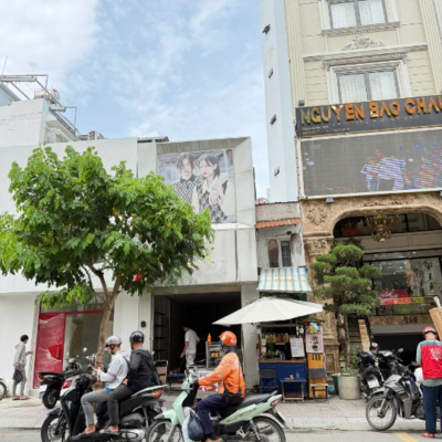 CHO THUÊ NHÀ MẶT TIỀN SỐ 214A ĐƯỜNG NGUYỄN TRÃI, PHƯỜNG NGUYỄN CƯ TRINH, QUẬN 1, HỒ CHÍ MINH