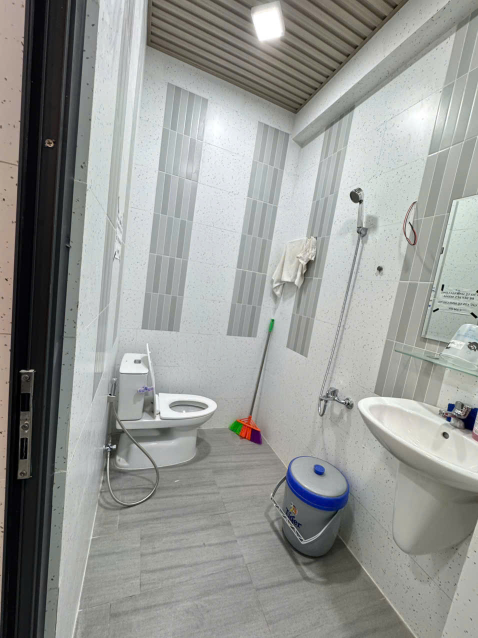 CHO THUÊ NHÀ MẶT TIỀN SỐ 413 ĐƯỜNG NƠ TRANG LONG, PHƯỜNG 13, QUẬN BÌNH THẠNH, HỒ CHÍ MINH CHO THUÊ NHÀ MẶT TIỀN SỐ 413 ĐƯỜNG NƠ TRANG LONG, PHƯỜNG 13, QUẬN BÌNH THẠNH, HỒ CHÍ MINH