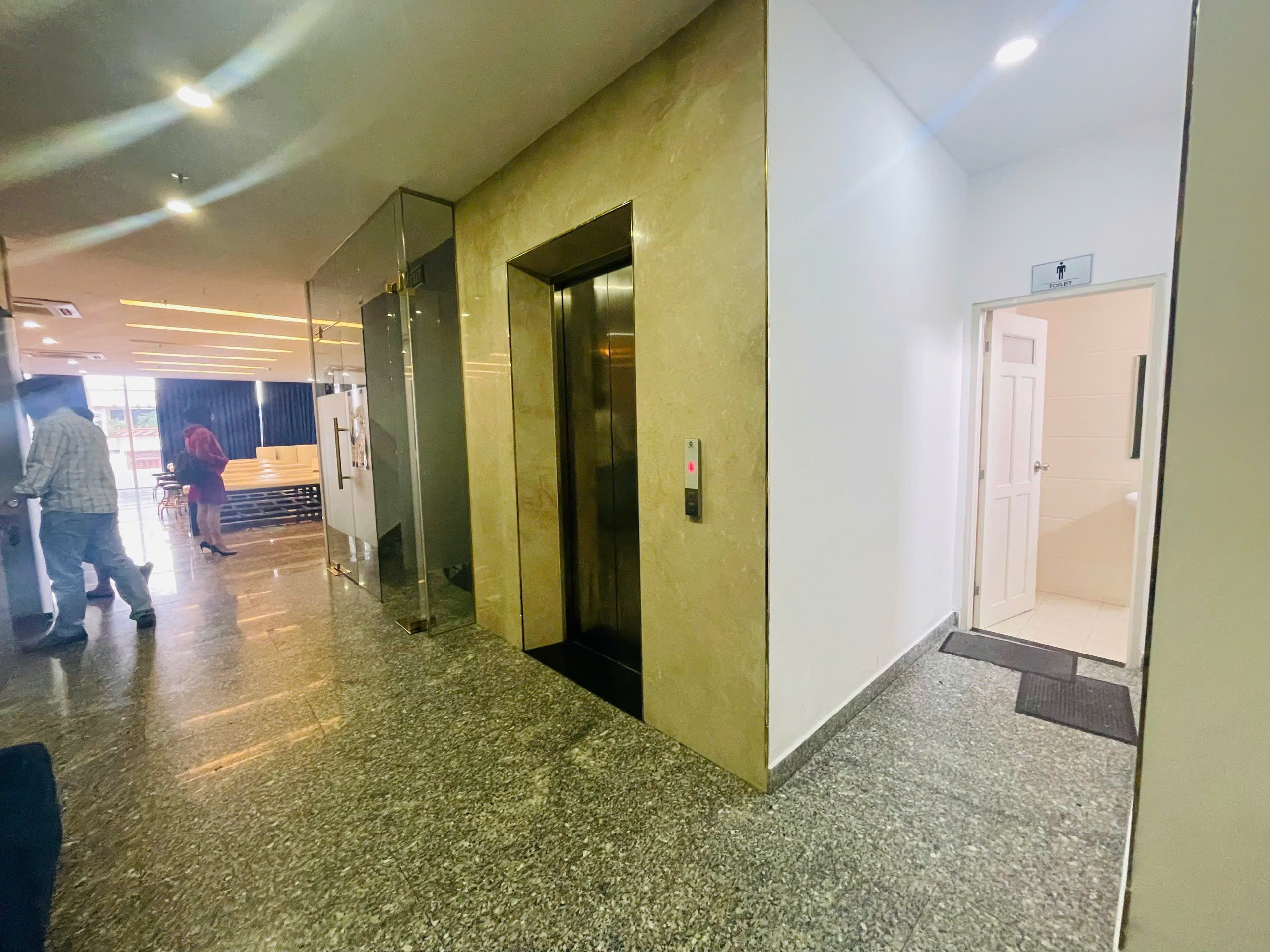 CHO THUÊ NHÀ MẶT TIỀN SỐ 283-285 ĐƯỜNG 3/2 PHƯỜNG 10, QUẬN 10, HỒ CHÍ MINH CHO THUÊ NHÀ MẶT TIỀN SỐ 283-285 ĐƯỜNG 3/2 PHƯỜNG 10, QUẬN 10, HỒ CHÍ MINH