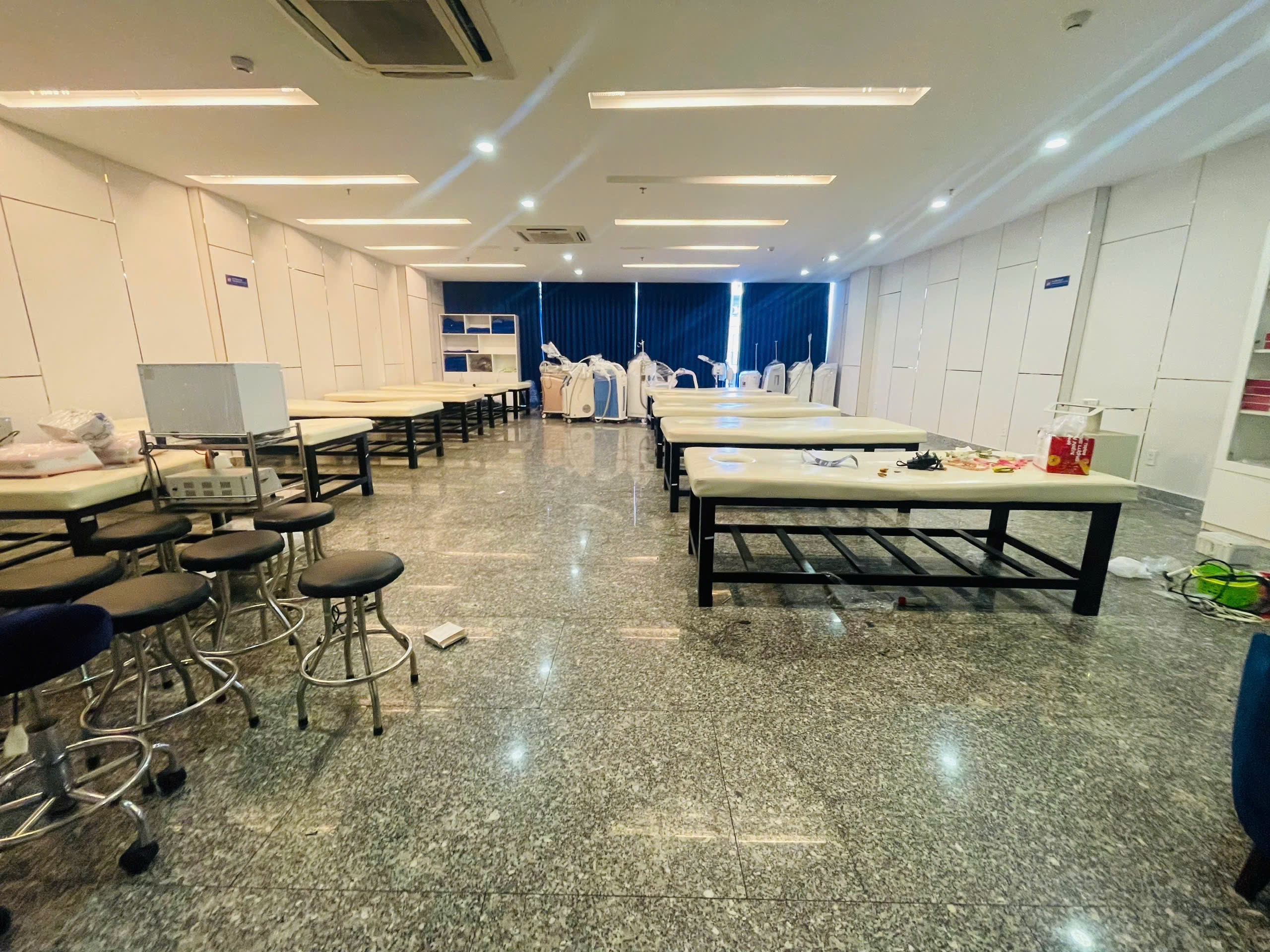 CHO THUÊ NHÀ MẶT TIỀN SỐ 283-285 ĐƯỜNG 3/2 PHƯỜNG 10, QUẬN 10, HỒ CHÍ MINH CHO THUÊ NHÀ MẶT TIỀN SỐ 283-285 ĐƯỜNG 3/2 PHƯỜNG 10, QUẬN 10, HỒ CHÍ MINH