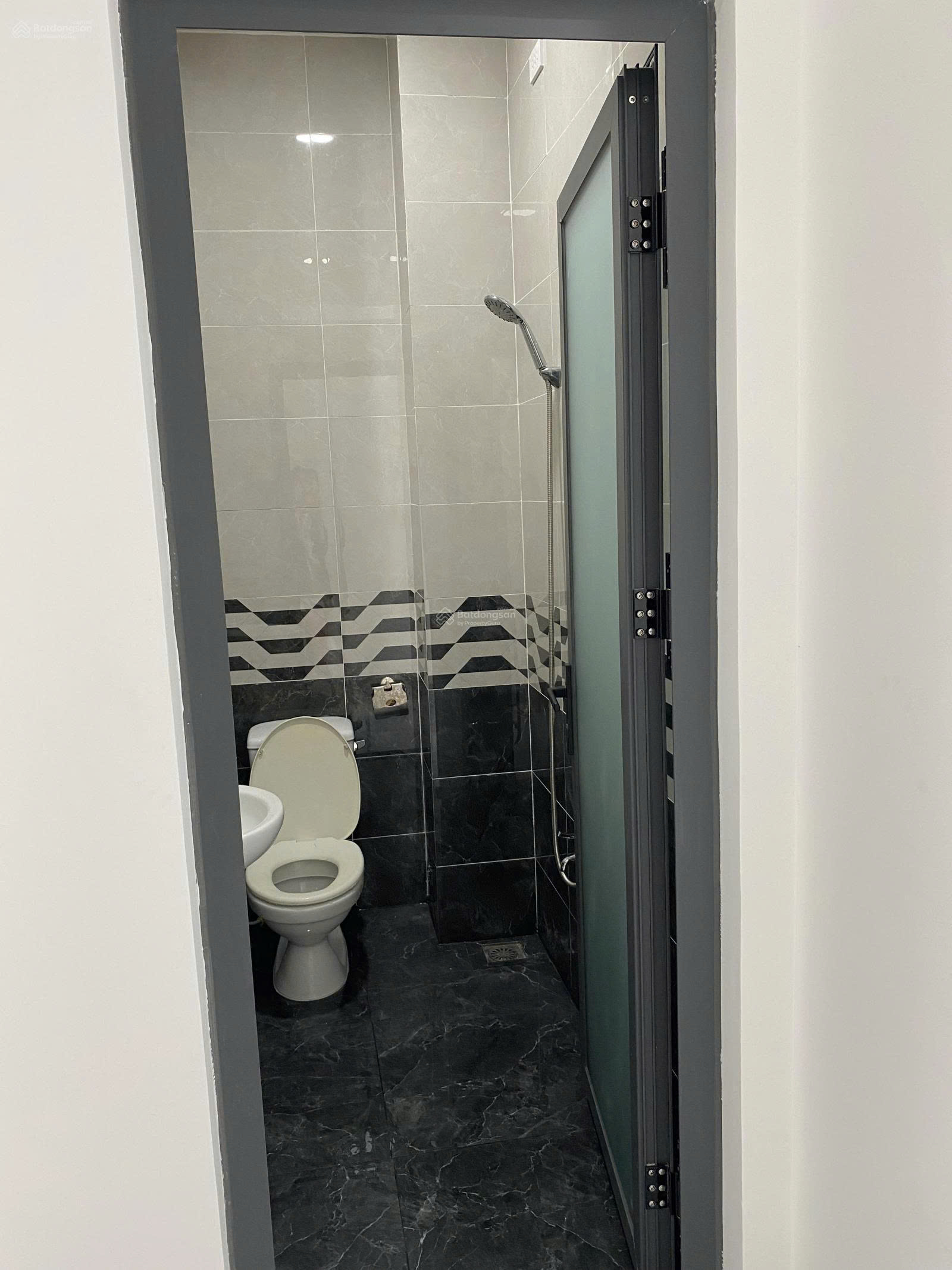 CHO THUÊ NHÀ MẶT TIỀN SỐ 382 ĐƯỜNG 3/2, PHƯỜNG 12, QUẬN 10, HỒ CHÍ MINH CHO THUÊ NHÀ MẶT TIỀN SỐ 382 ĐƯỜNG 3/2, PHƯỜNG 12, QUẬN 10, HỒ CHÍ MINH