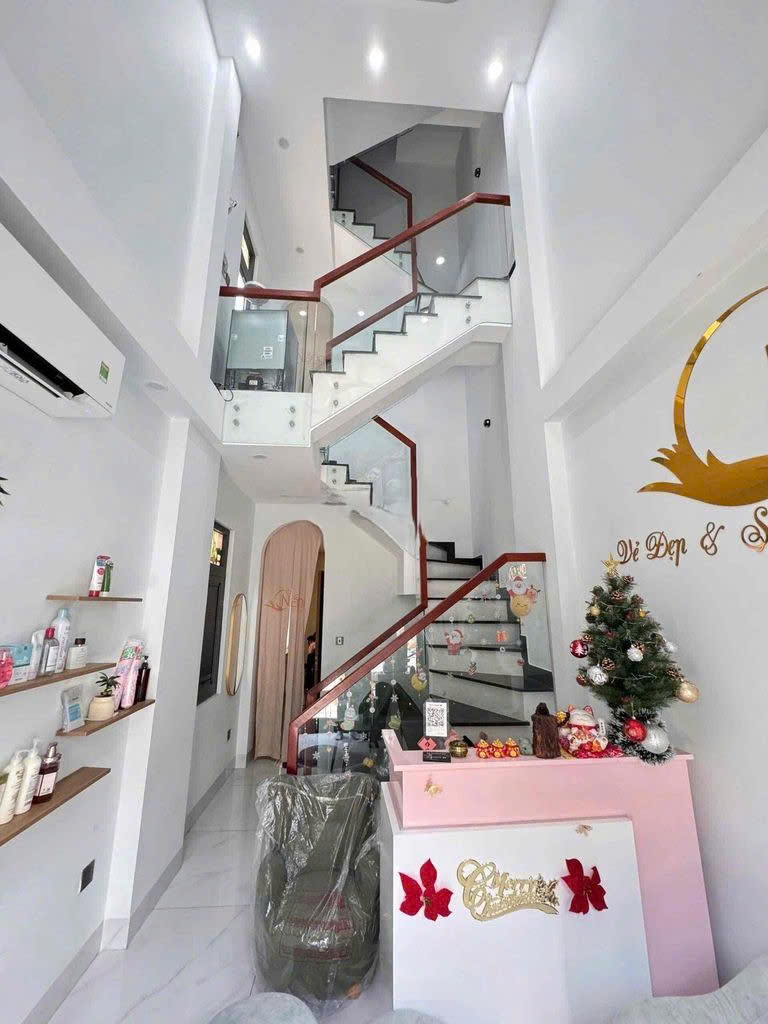 CHO THUÊ NHÀ GÓC 2MT SÔ S384 ĐƯỜNG NAM KỲ KHỞI NGHĨA, PHƯỜNG VÕ THỊ SÁU, QUẬN 3, CHO THUÊ NHÀ GÓC 2MT SÔ S384 ĐƯỜNG NAM KỲ KHỞI NGHĨA, PHƯỜNG VÕ THỊ SÁU, QUẬN 3,