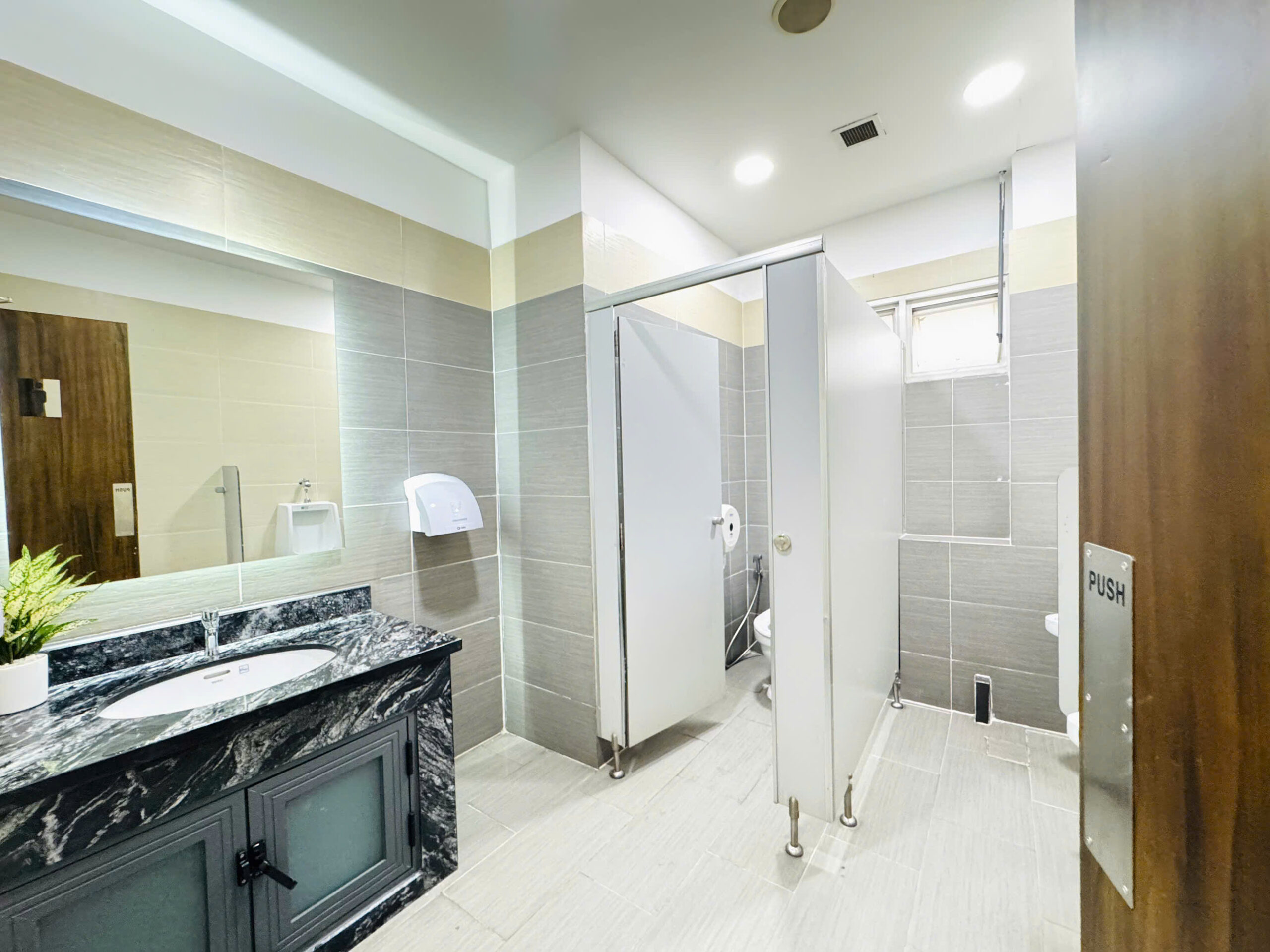 CHO THUÊ LẺ SÀN TOÀ NHÀ MẶT TIỀN SỐ 146 ĐƯỜNG NGUYỄN ĐÌNH CHIỂU, PHƯỜNG VÕ THỊ SÁU, QUẬN 3, HỒ CHÍ MINH CHO THUÊ LẺ SÀN TOÀ NHÀ MẶT TIỀN SỐ 146 ĐƯỜNG NGUYỄN ĐÌNH CHIỂU, PHƯỜNG VÕ THỊ SÁU, QUẬN 3, HỒ CHÍ MINH