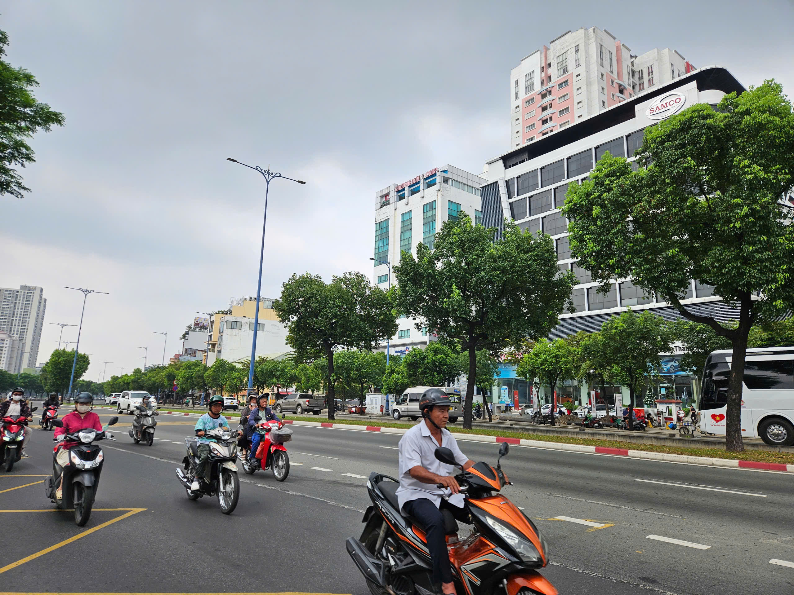 CHO THUÊ NHÀ MẶT TIỀN SỐ 318-320 ĐƯỜNG VÕ VĂN KIỆT, PHƯỜNG CÔ GIANG, QUẬN 1, HỒ CHÍ MINH CHO THUÊ NHÀ MẶT TIỀN SỐ 318-320 ĐƯỜNG VÕ VĂN KIỆT, PHƯỜNG CÔ GIANG, QUẬN 1, HỒ CHÍ MINH