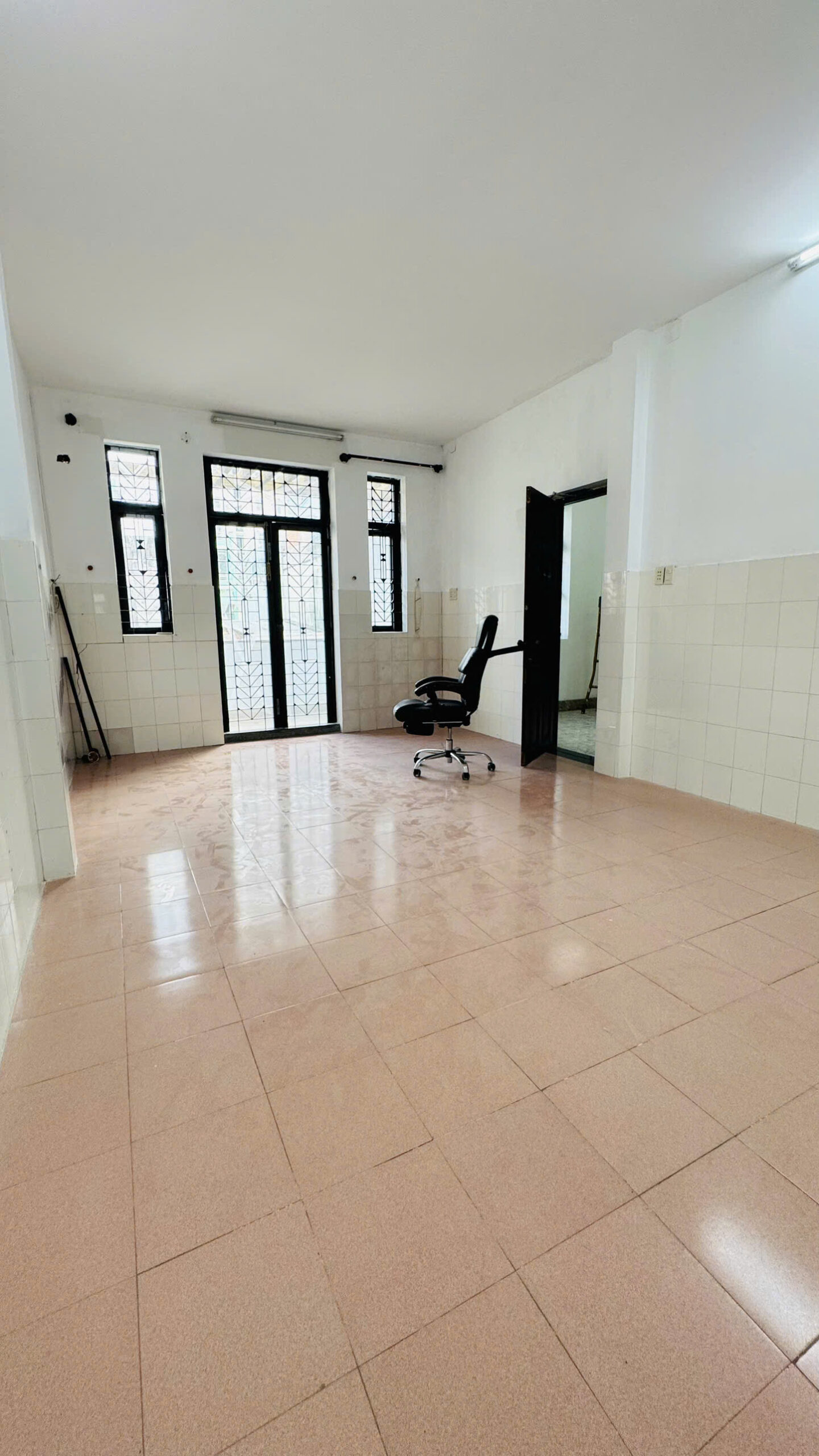 CHO THUÊ NHÀ MẶT TIỀN SỐ 102-104 SỐ 28, PHƯỜNG 10, QUẬN 6, HỒ CHÍ MINH CHO THUÊ NHÀ MẶT TIỀN SỐ 102-104 SỐ 28, PHƯỜNG 10, QUẬN 6, HỒ CHÍ MINH