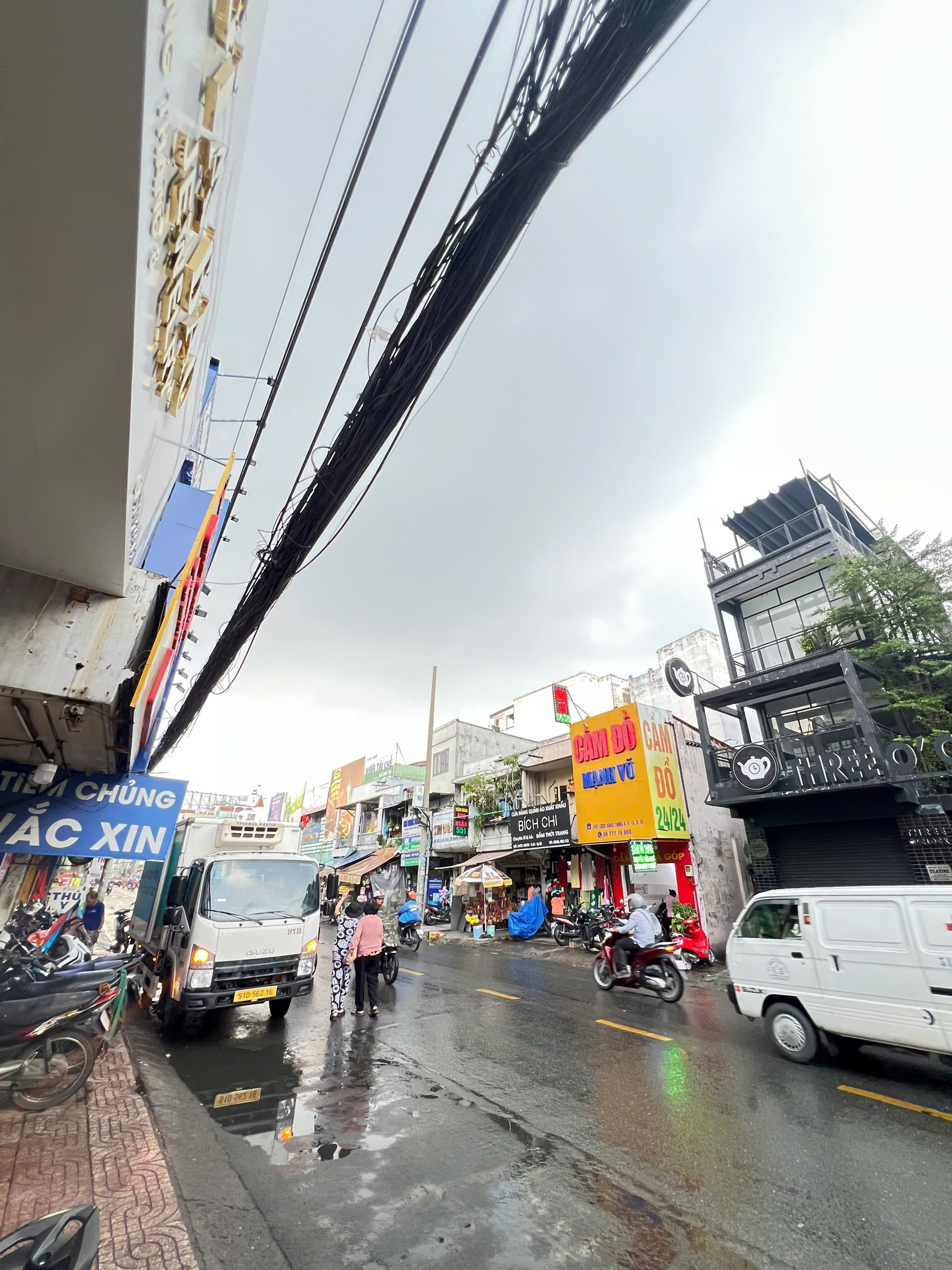 CHO THUÊ NHÀ MẶT TIỀN SỐ 549-551 ĐƯỜNG CÁCH MẠNG THÁNG TÁM, PHƯỜNG 15, QUẬN 10, HỒ CHÍ MINH CHO THUÊ NHÀ MẶT TIỀN SỐ 549-551 ĐƯỜNG CÁCH MẠNG THÁNG TÁM, PHƯỜNG 15, QUẬN 10, HỒ CHÍ MINH