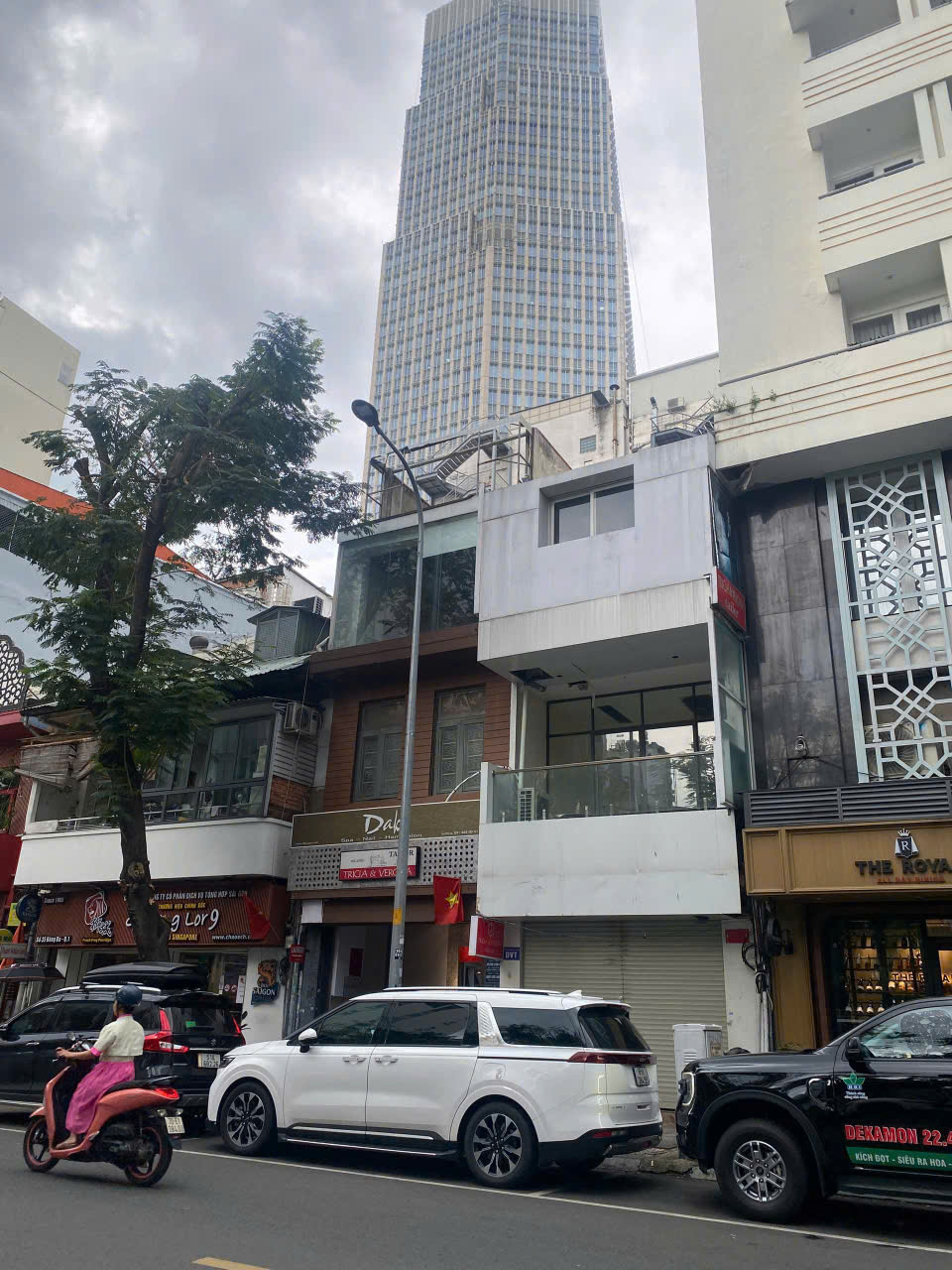 CHO THUÊ NHÀ MẶT TIỀN SỐ 37-39 ĐƯỜNG ĐÔNG DU PHƯỜN BẾN NGHÉ QUẬN 1 HỒ CHÍ MINH CHO THUÊ NHÀ MẶT TIỀN SỐ 37-39 ĐƯỜNG ĐÔNG DU PHƯỜN BẾN NGHÉ QUẬN 1 HỒ CHÍ MINH