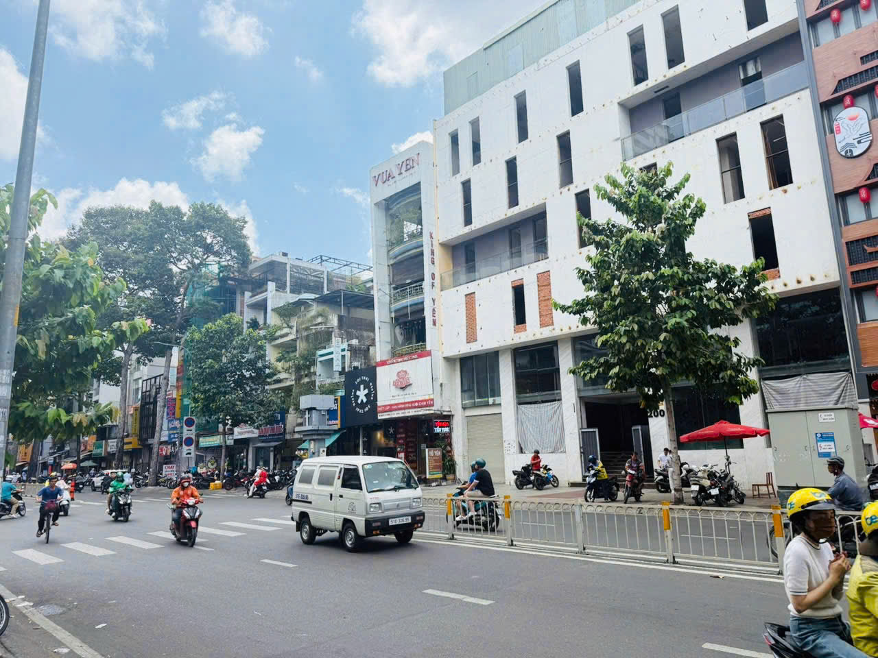 CHO THUÊ NHÀ MẶT TIỀN SỐ 200 ĐƯỜNG NGUYỄN TRI PHƯƠNG, PHƯỜNG 4, QUẬN 10, HỒ CHÍ MINH CHO THUÊ NHÀ MẶT TIỀN SỐ 200 ĐƯỜNG NGUYỄN TRI PHƯƠNG, PHƯỜNG 4, QUẬN 10, HỒ CHÍ MINH