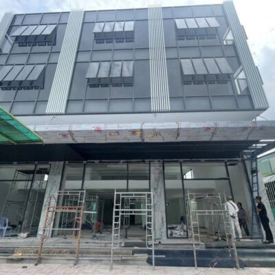 CHO THUÊ TOÀ NHÀ MẶT TIỀN SỐ 82A ĐƯỜNG NGUYỄN THỊ THẬP, PHƯỜNG BÌNH THUẬN, QUẬN 7, HỒ CHÍ MINH