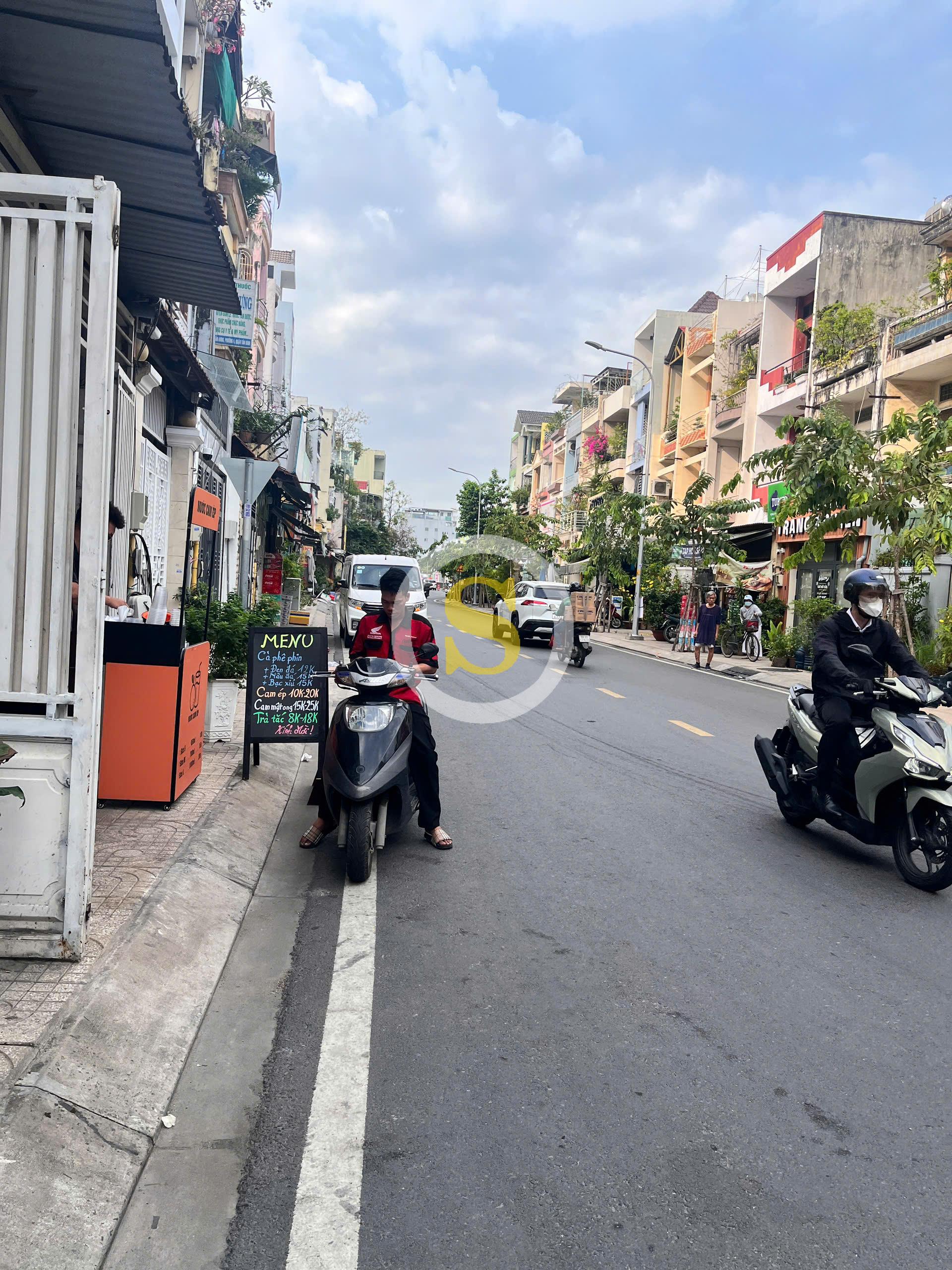 NHÀ GÓC 2MT SỐ 2 CHẤN HƯNG, PHƯỜNG 6, QUẬN TÂN BÌNH, HỒ CHÍ MINH NHÀ GÓC 2MT SỐ 2 CHẤN HƯNG, PHƯỜNG 6, QUẬN TÂN BÌNH, HỒ CHÍ MINH