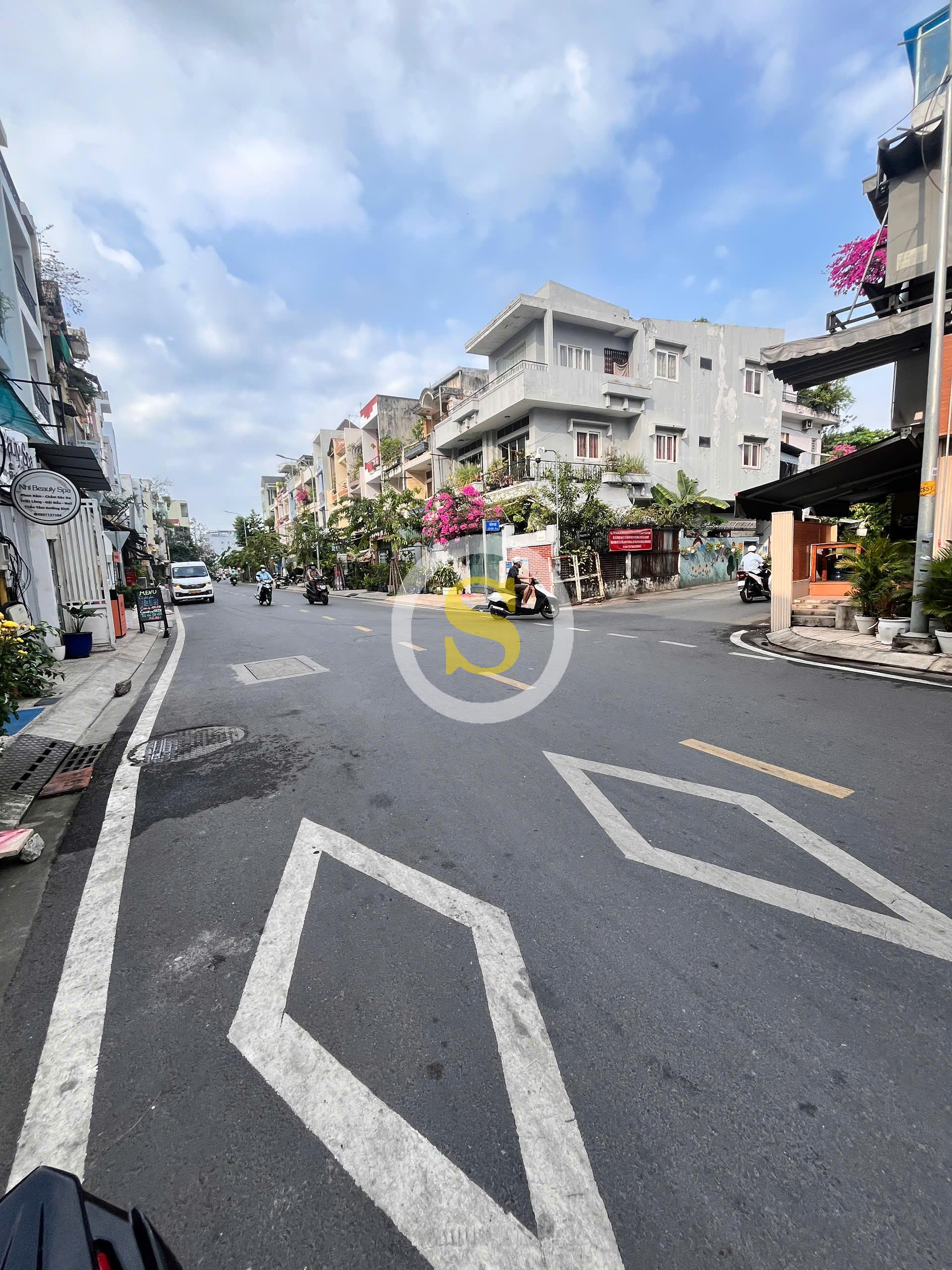 NHÀ GÓC 2MT SỐ 2 CHẤN HƯNG, PHƯỜNG 6, QUẬN TÂN BÌNH, HỒ CHÍ MINH NHÀ GÓC 2MT SỐ 2 CHẤN HƯNG, PHƯỜNG 6, QUẬN TÂN BÌNH, HỒ CHÍ MINH