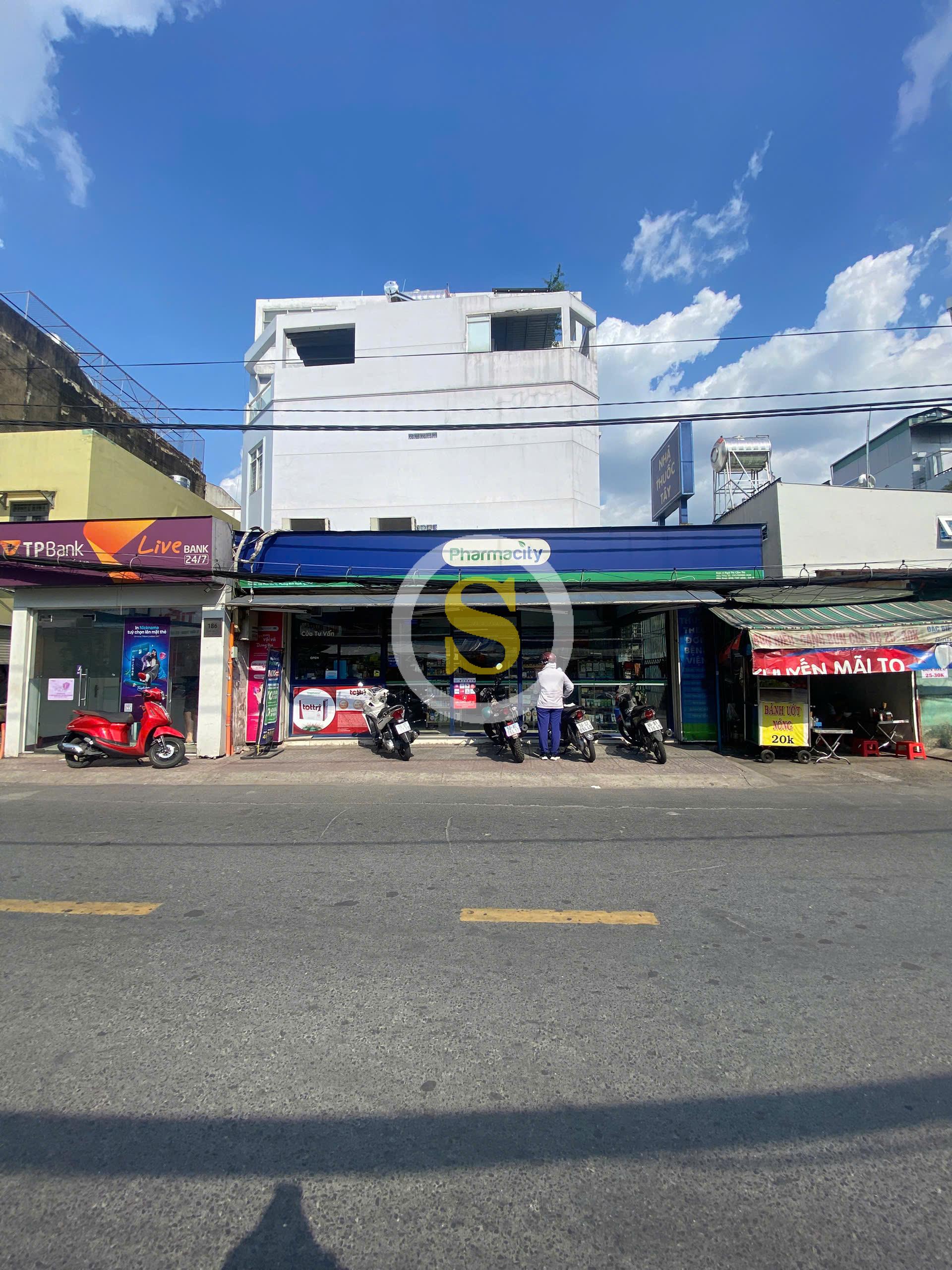 CHO THUÊ NHÀ MẶT TIỀN SỐ 186 PHAN VĂN TRỊ, PHƯỜNG 12, QUẬN BÌNH THẠNH, HỒ CHÍ MINH CHO THUÊ NHÀ MẶT TIỀN SỐ 186 PHAN VĂN TRỊ, PHƯỜNG 12, QUẬN BÌNH THẠNH, HỒ CHÍ MINH